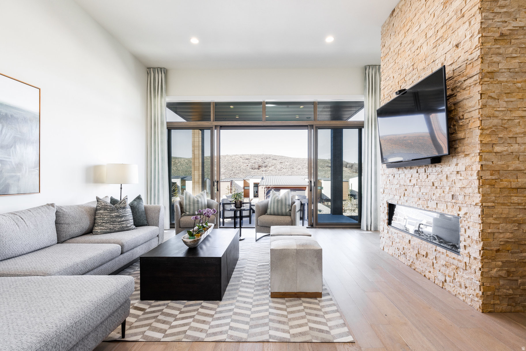 DOUBLE DEER COTTAGES - Residential