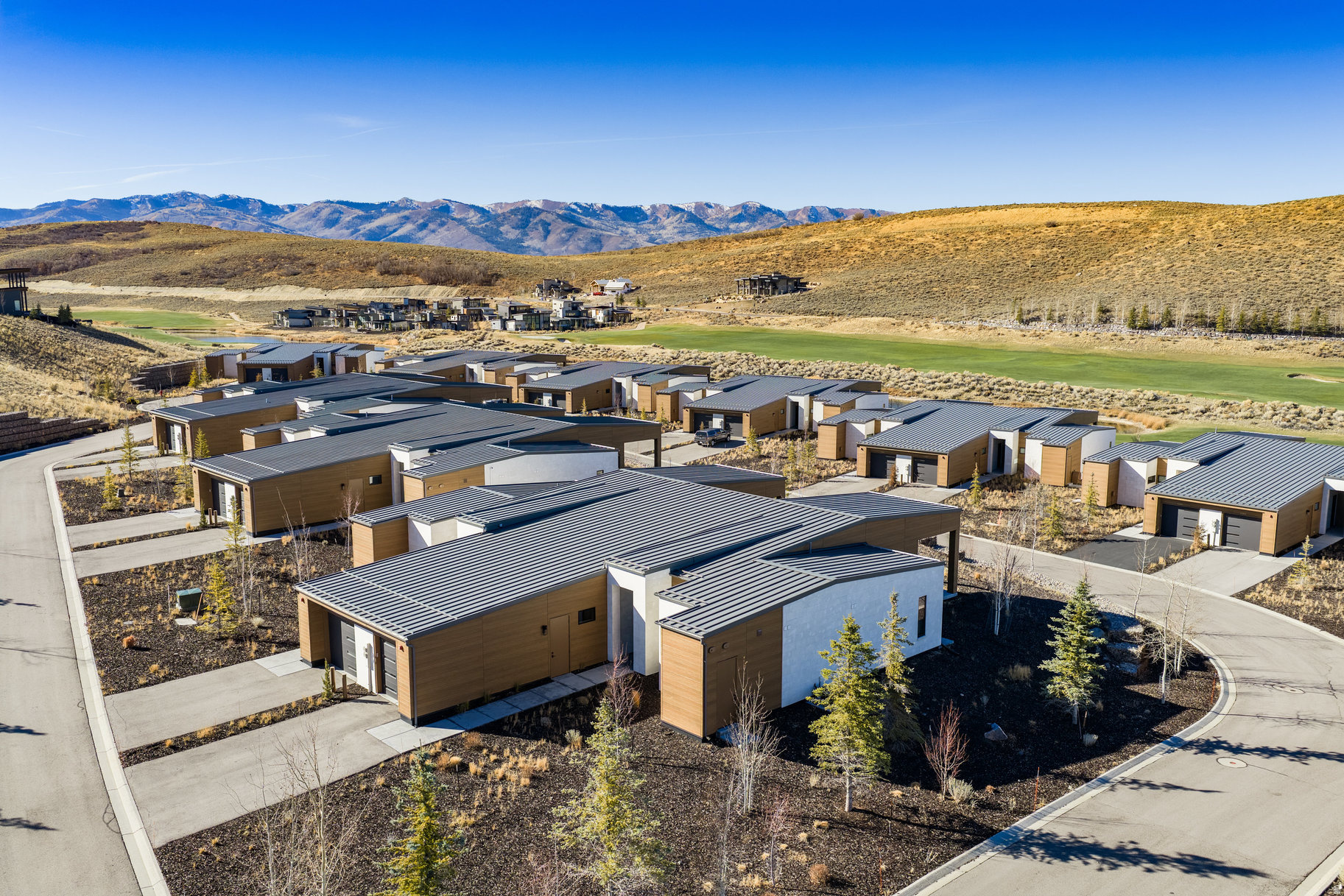 DOUBLE DEER COTTAGES - Residential