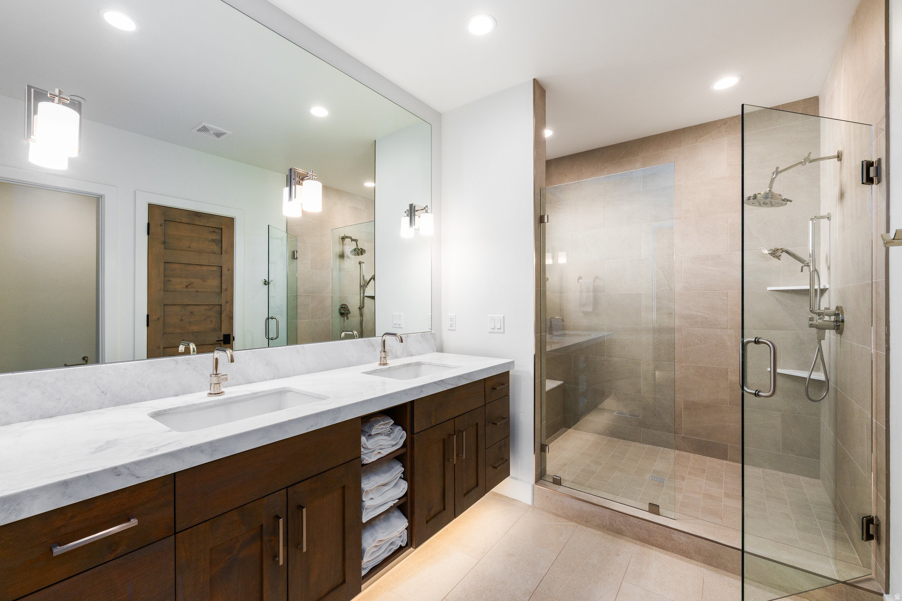 DOUBLE DEER COTTAGES - Residential