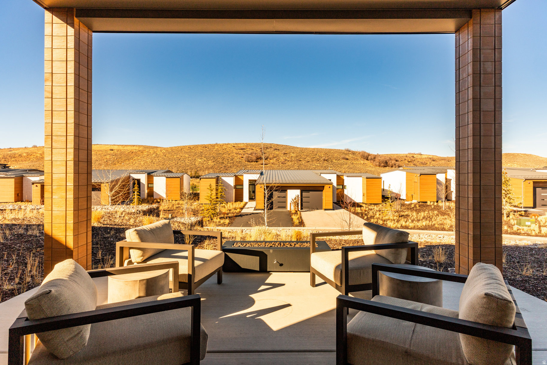 DOUBLE DEER COTTAGES - Residential