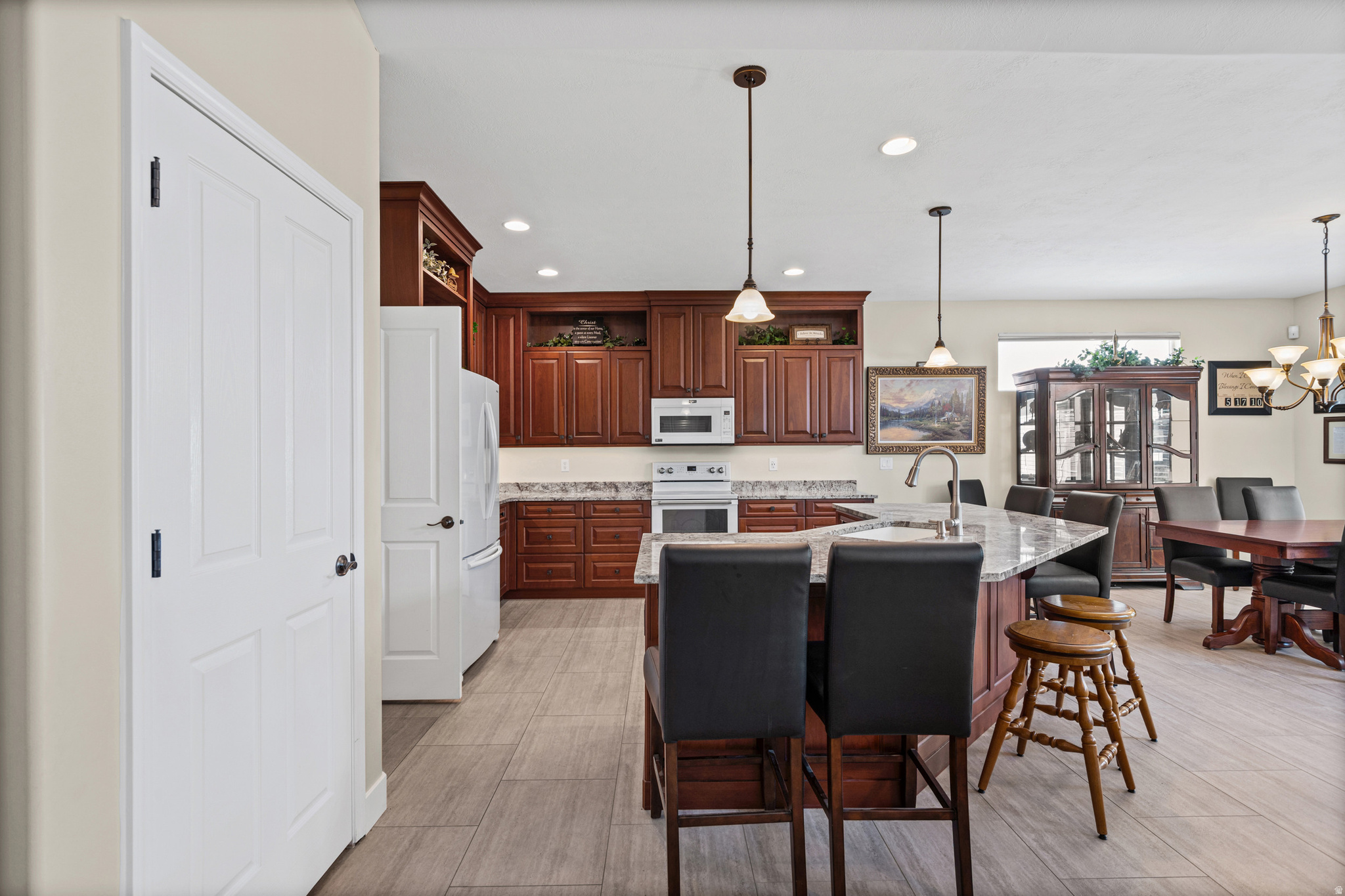 REUNION GLEN - Residential