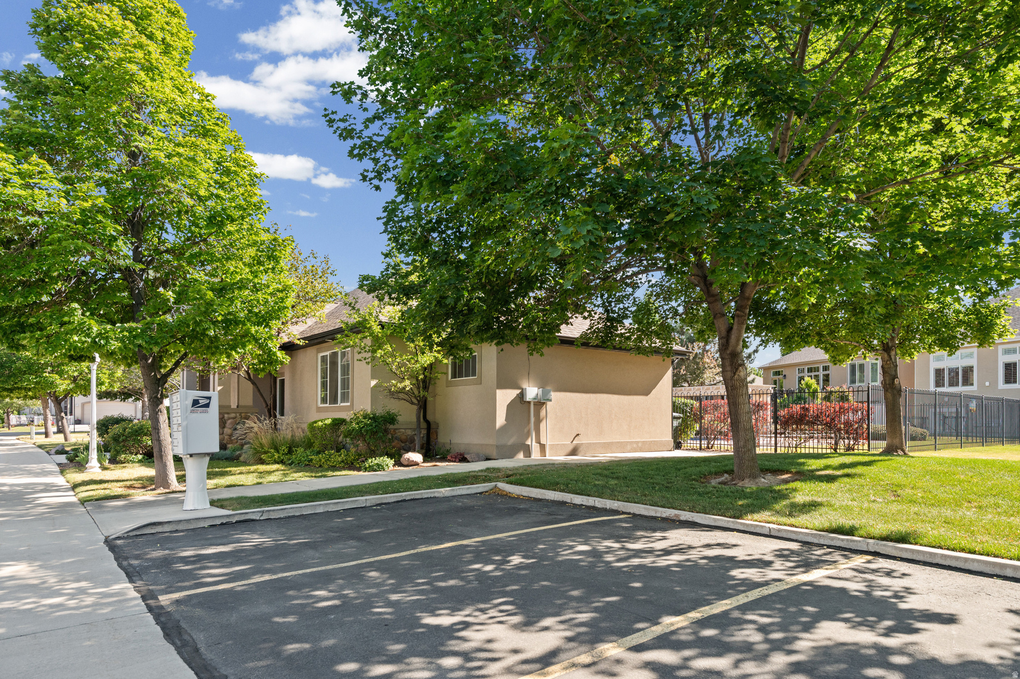REUNION GLEN - Residential