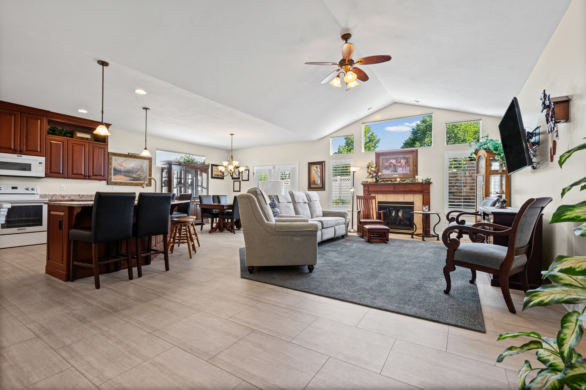 REUNION GLEN - Residential