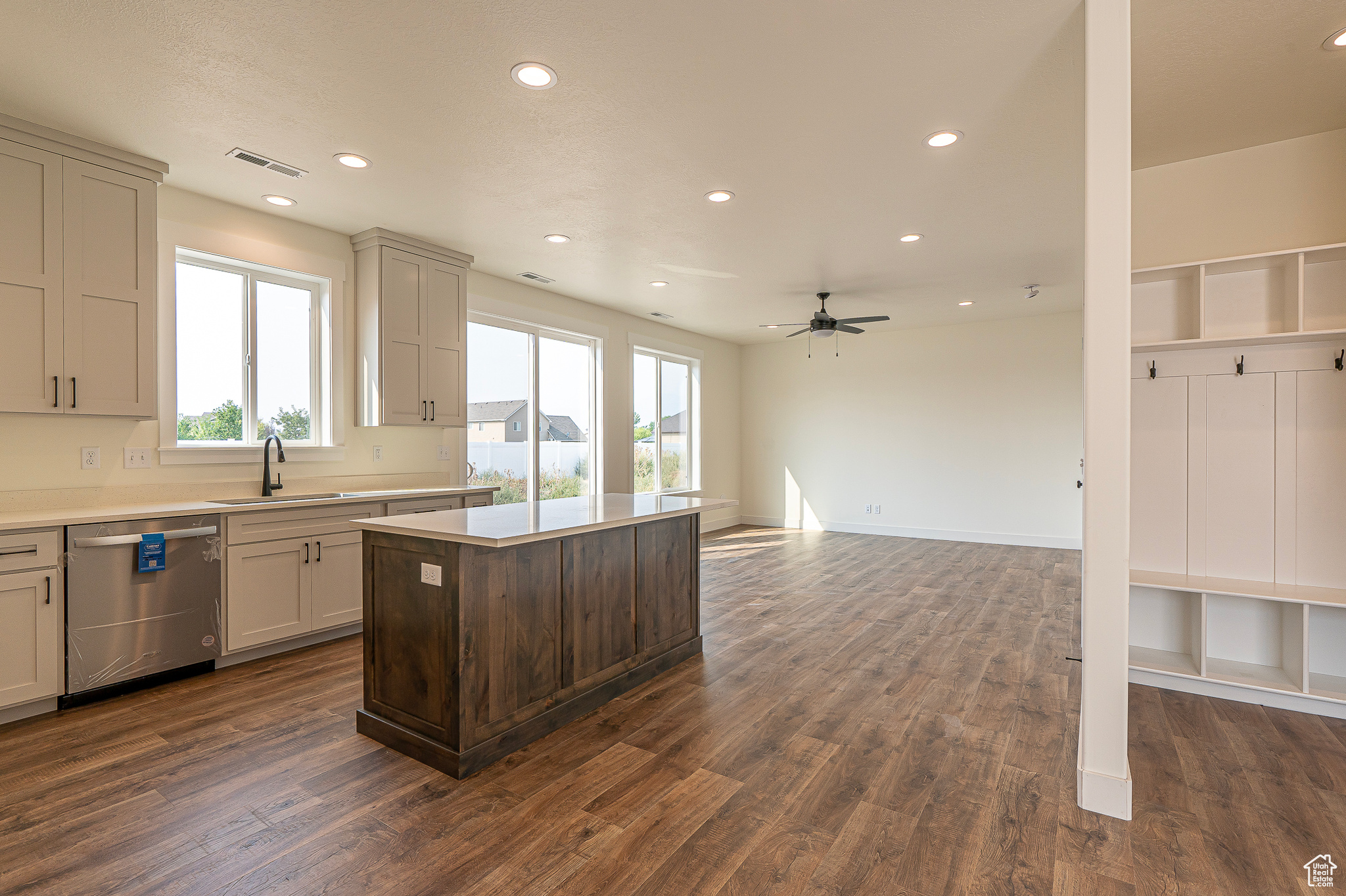 FIREFLY ESTATES - Residential
