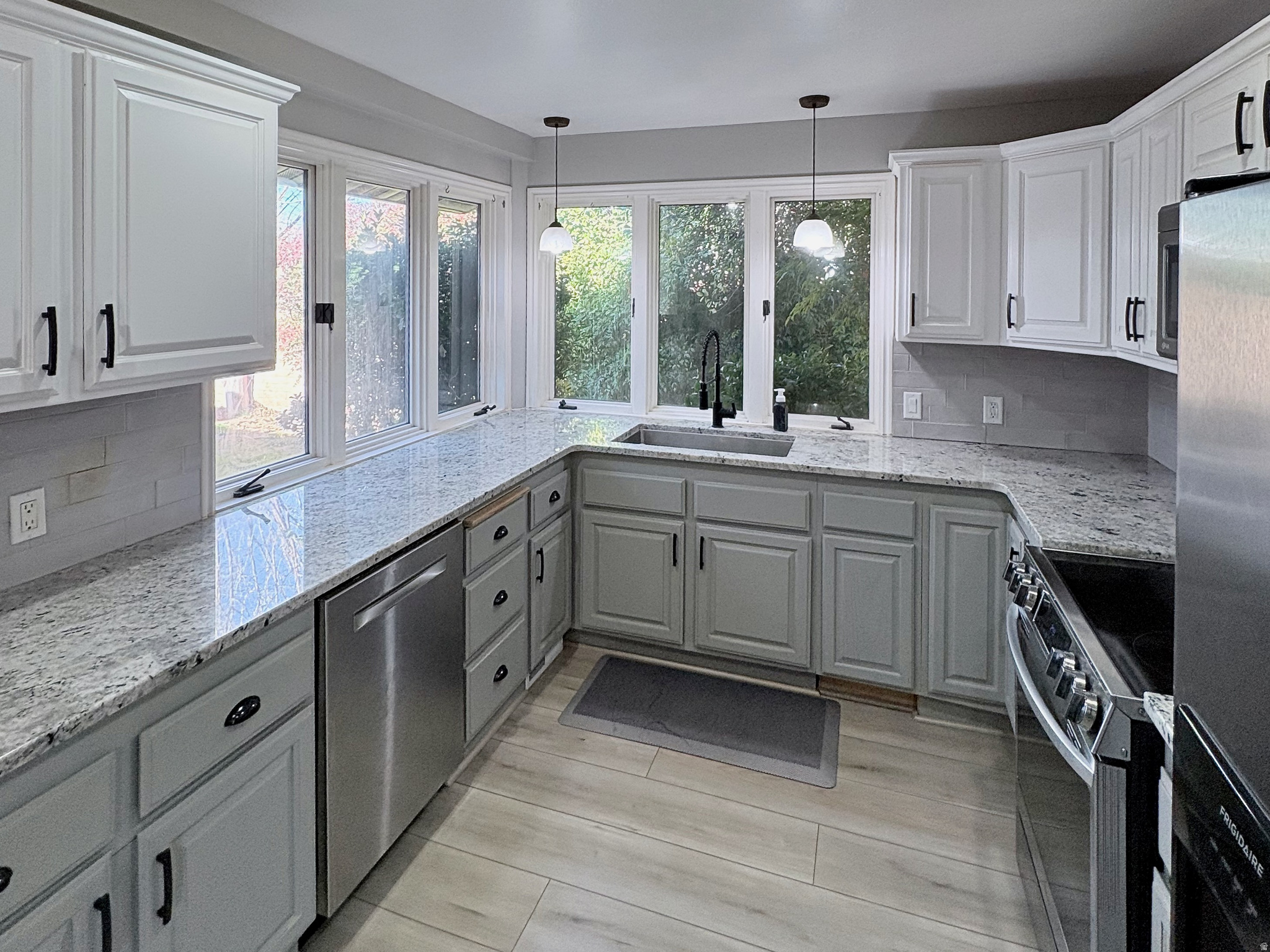 PARK AT GREEN VALLEY AMD - Residential