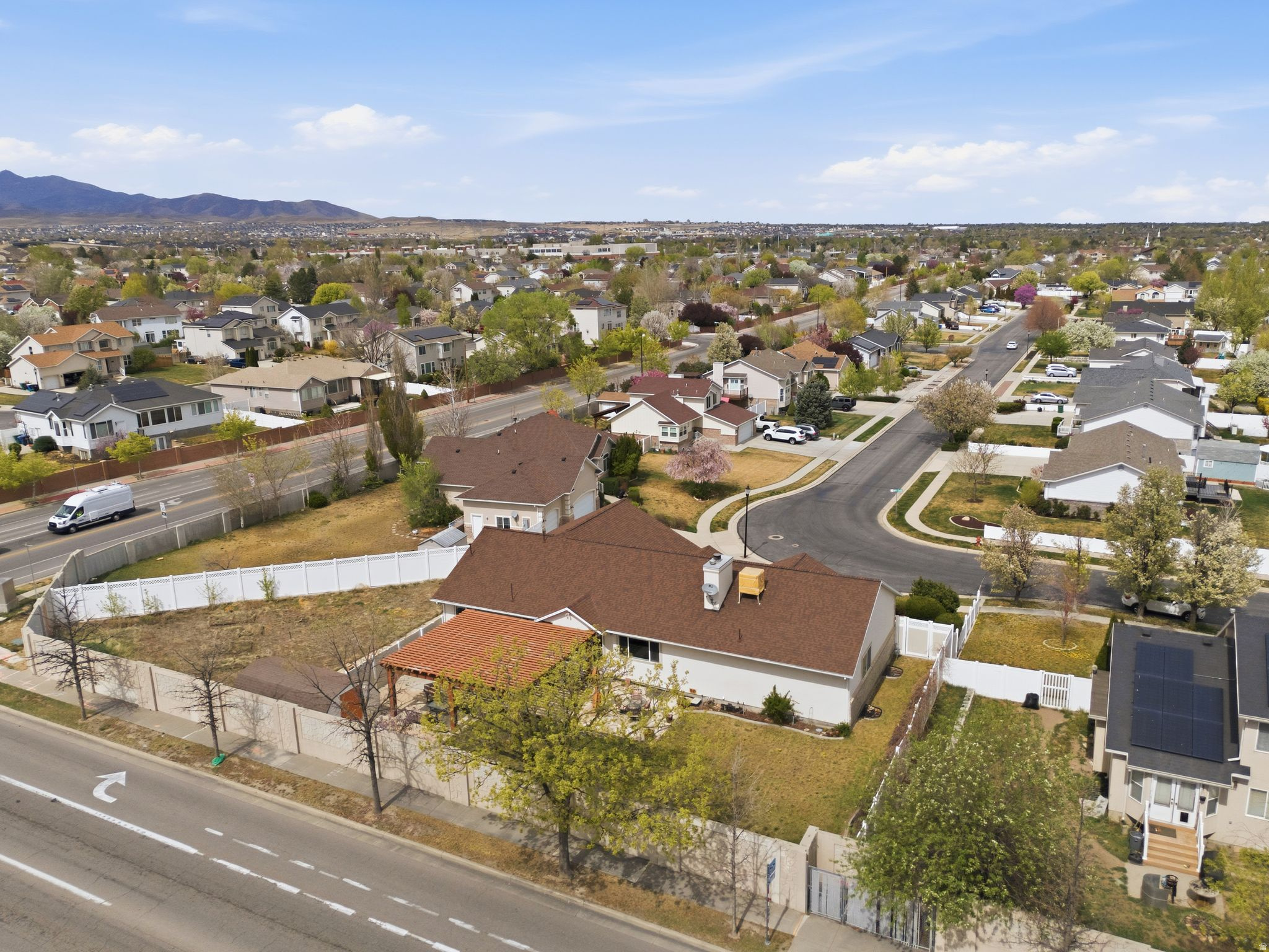 PEBBLE CREEK - Residential