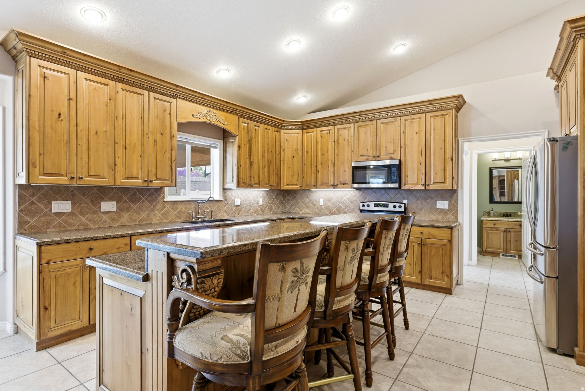 PEBBLE CREEK - Residential