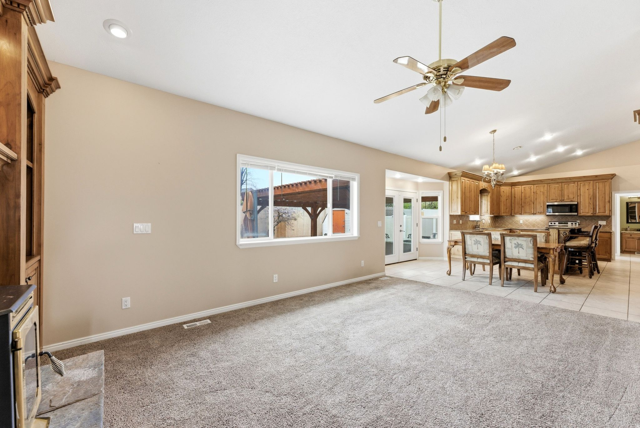 PEBBLE CREEK - Residential