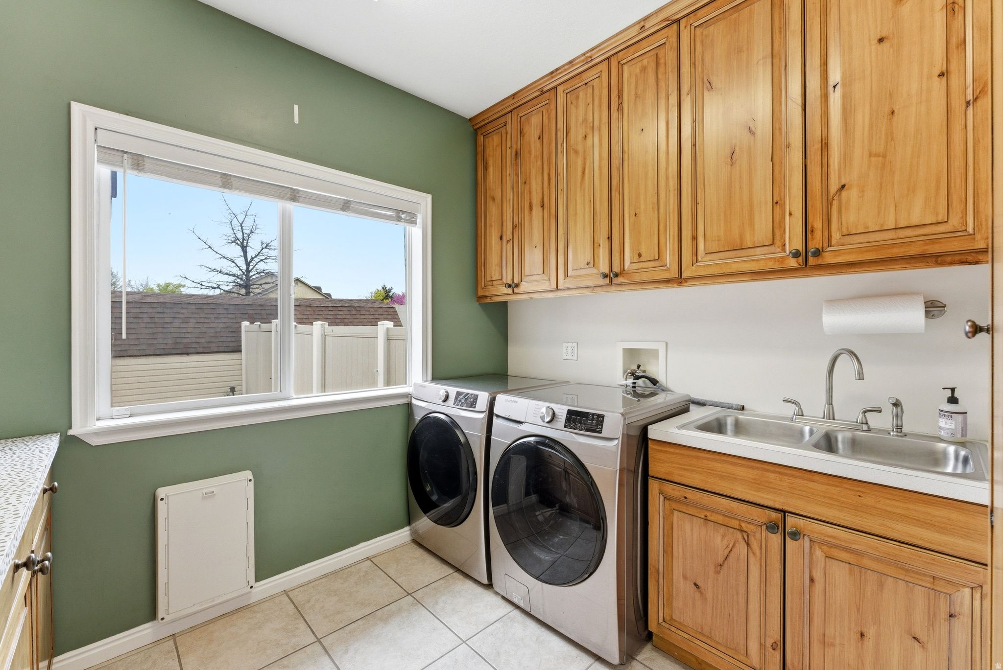 PEBBLE CREEK - Residential