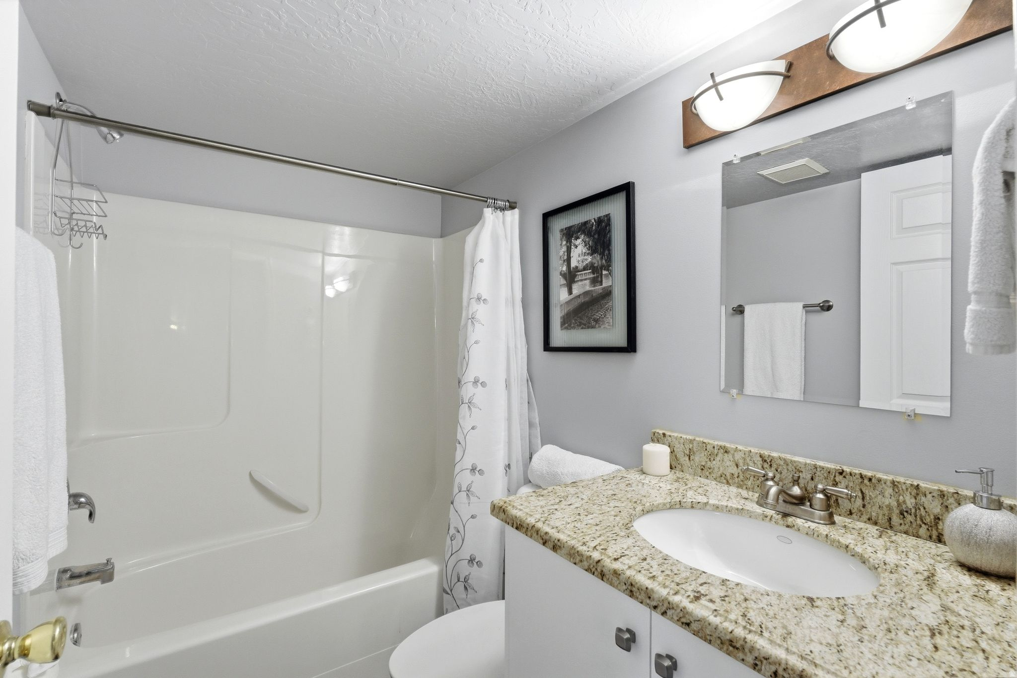 PEBBLE CREEK - Residential