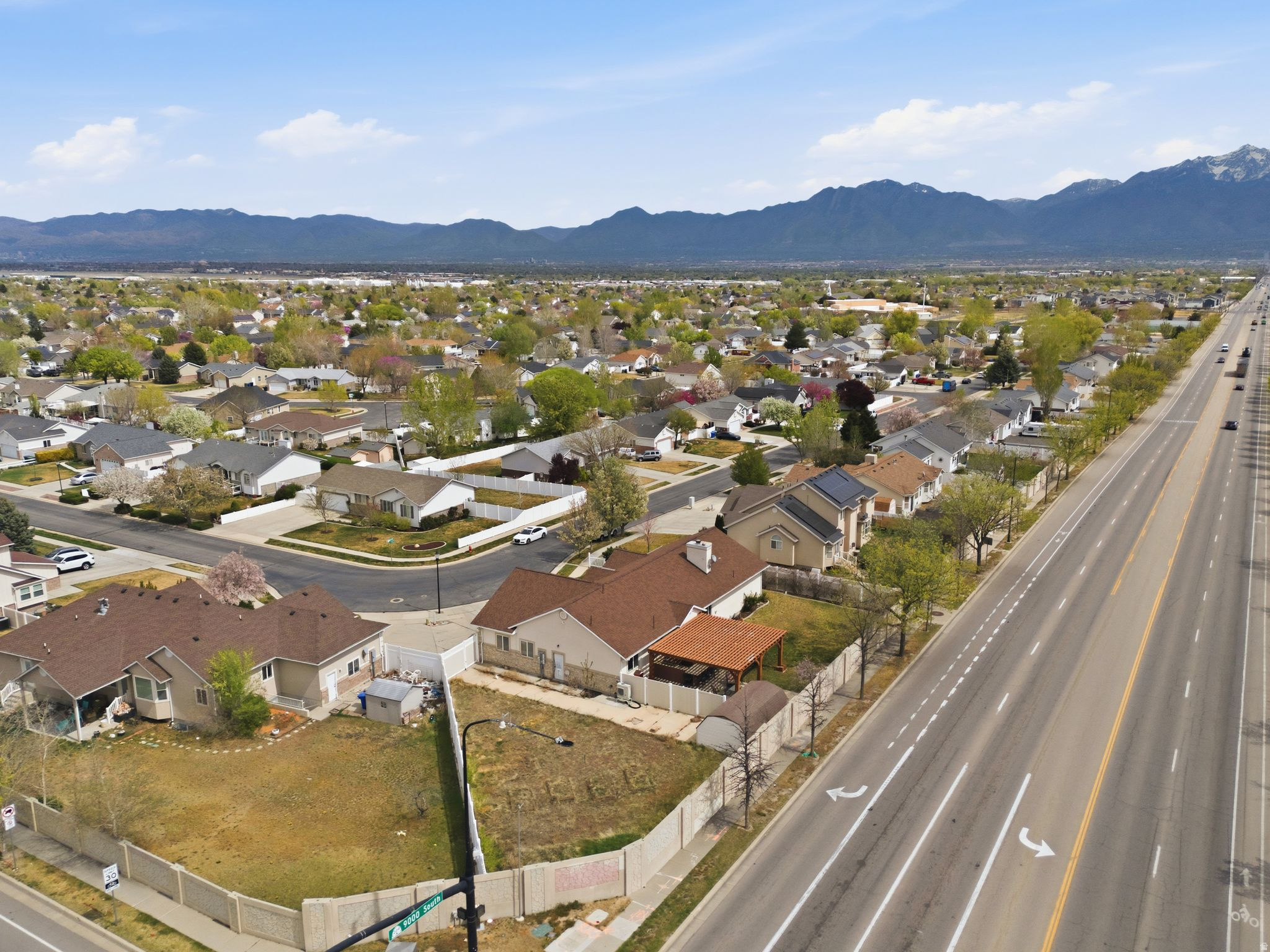 PEBBLE CREEK - Residential