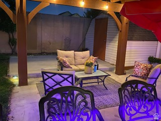 PEBBLE CREEK - Residential