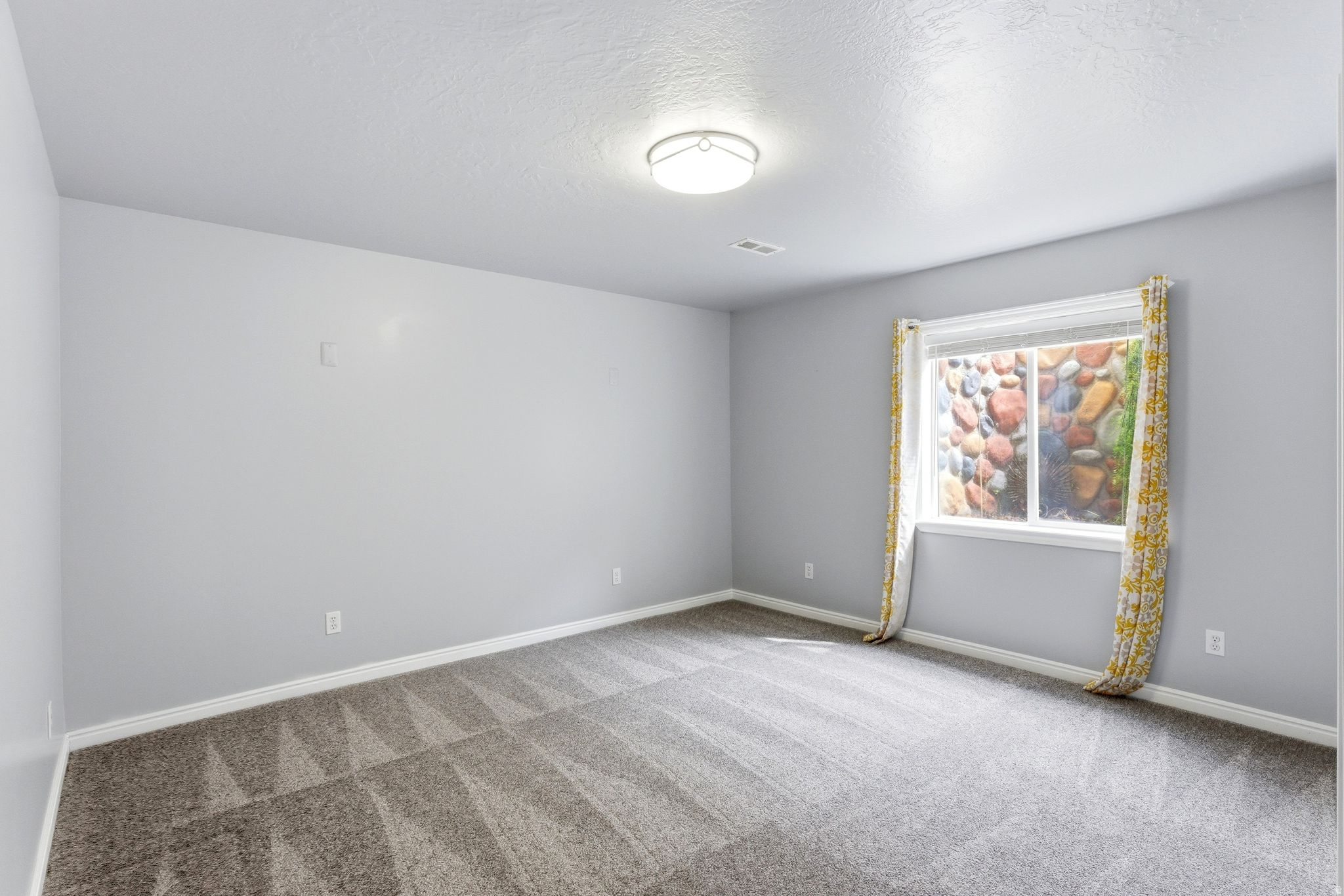 PEBBLE CREEK - Residential