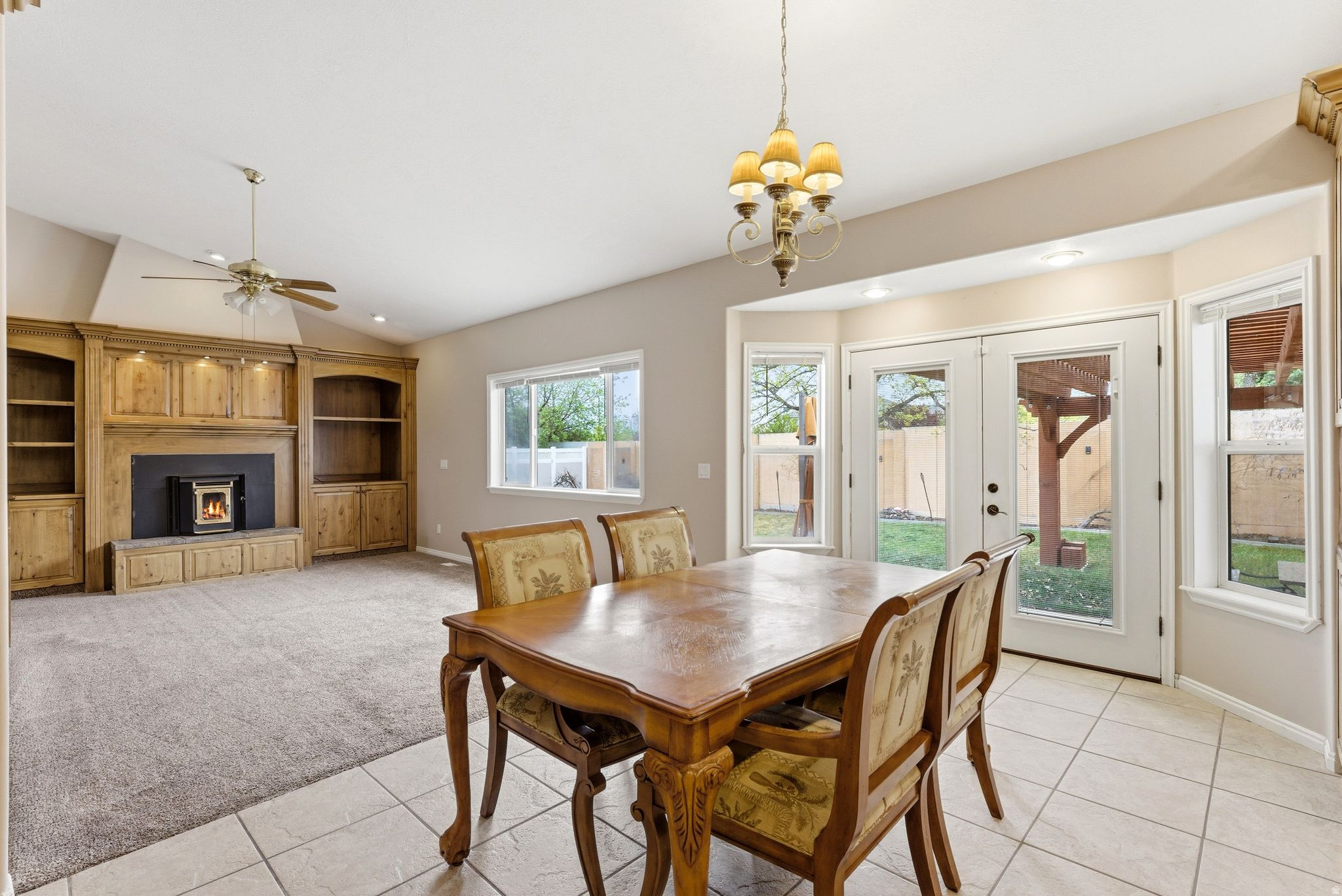 PEBBLE CREEK - Residential