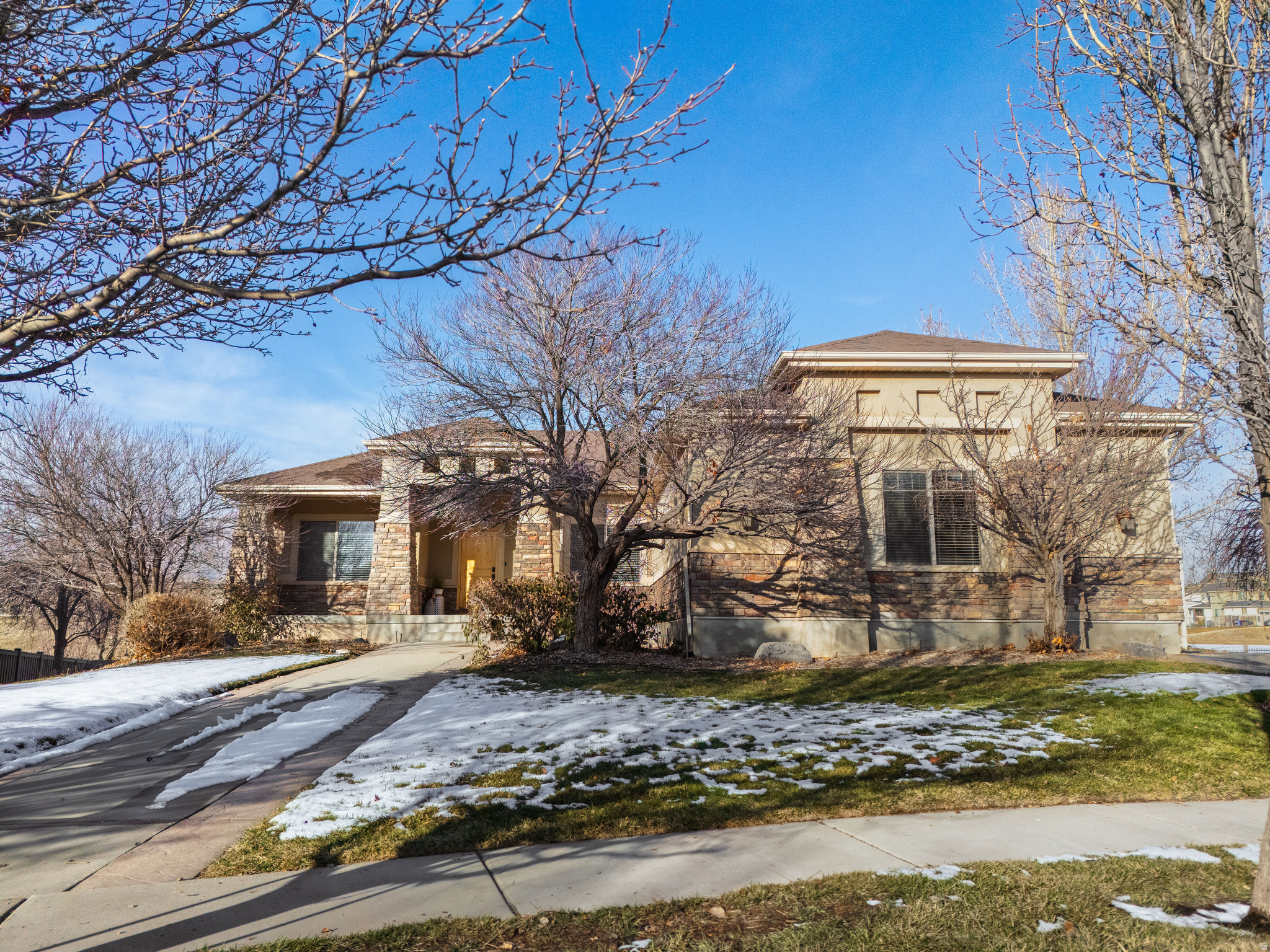 MT AIREY AT RED HAWK RANCH R1-N2627 - Residential