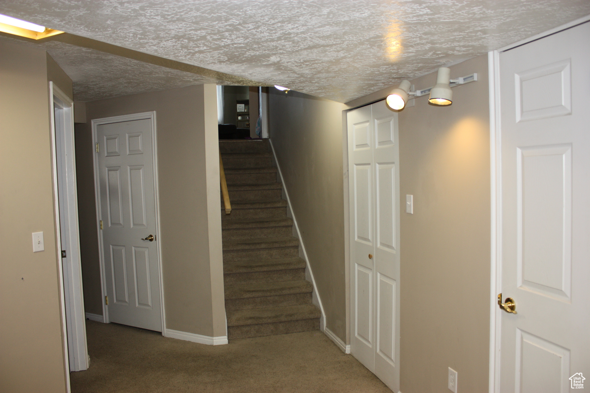 6941 S Firefox Cir, West Jordan, Utah image 27