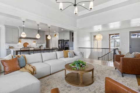 Tiny photo for 1352 S 315 E, Salem, UT 84653 (MLS # 2137631)