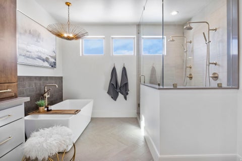 Tiny photo for 1352 S 315 E, Salem, UT 84653 (MLS # 2137631)