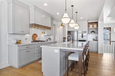 Tiny photo for 1352 S 315 E, Salem, UT 84653 (MLS # 2137631)