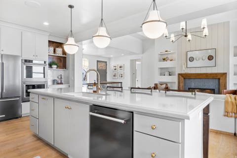 Tiny photo for 1352 S 315 E, Salem, UT 84653 (MLS # 2137631)