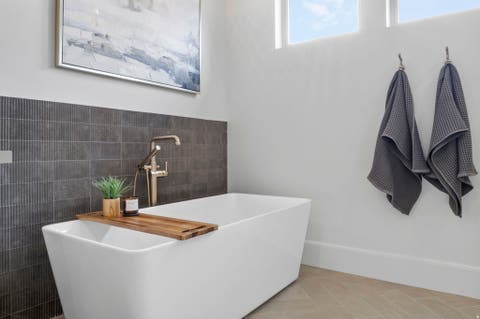 Tiny photo for 1352 S 315 E, Salem, UT 84653 (MLS # 2137631)