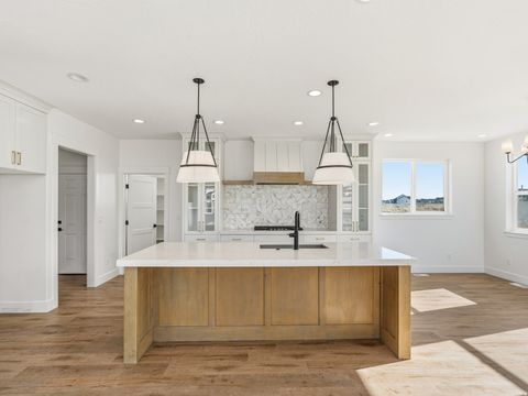 Tiny photo for 3429 S SPINNAKER BAY DR E, Saratoga Springs, UT 84045 (MLS # 2134208)