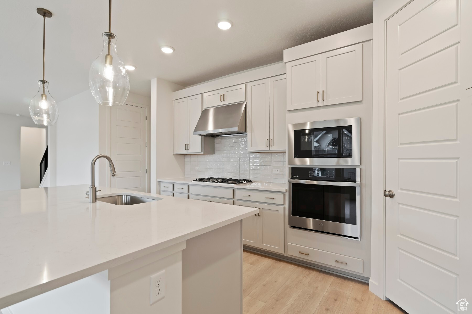 GROVE ACRES - Residential