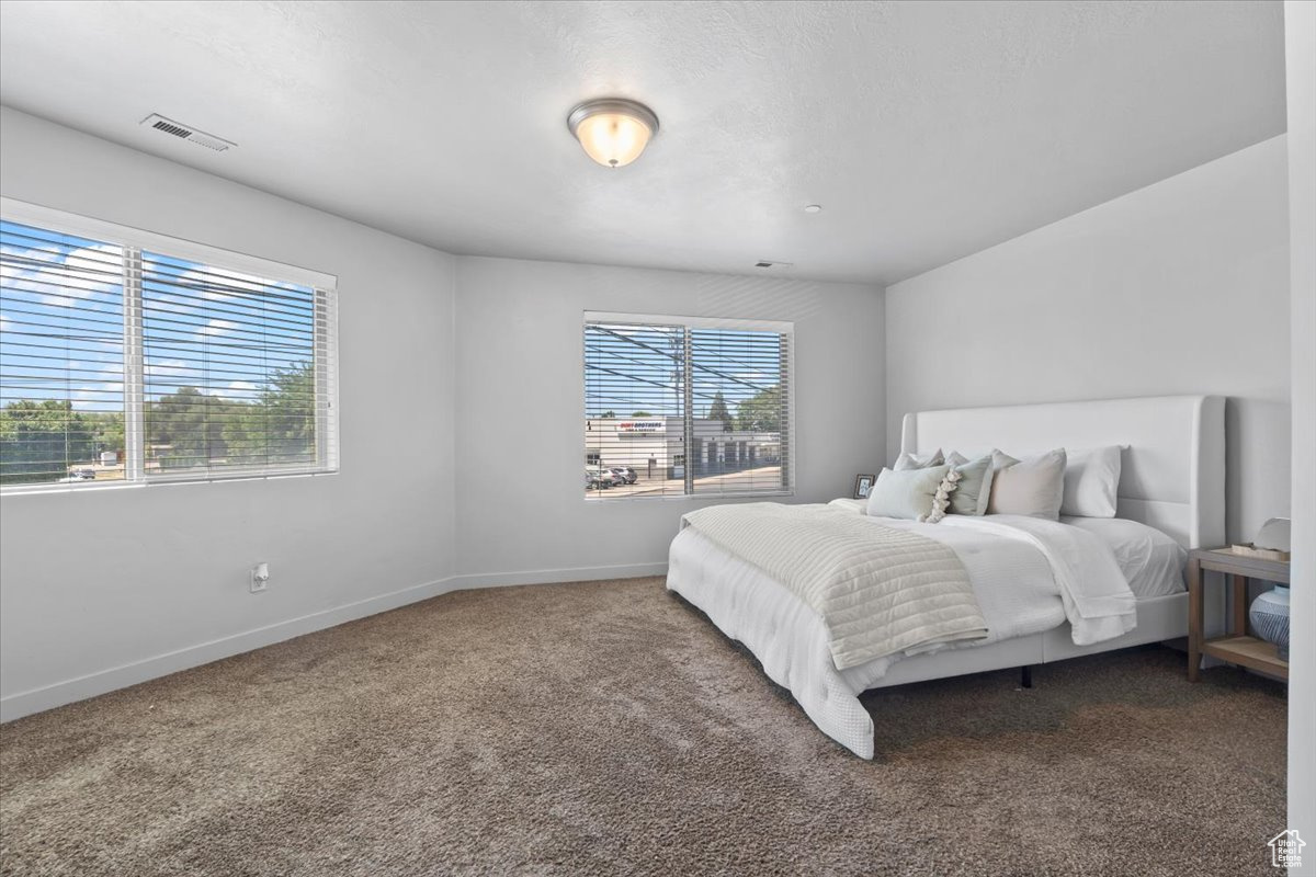 CARSON CORNER - Residential Income