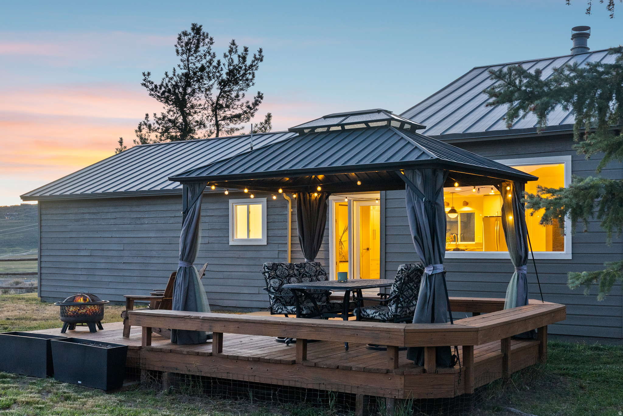HIGHLAND ESTATES - Residential