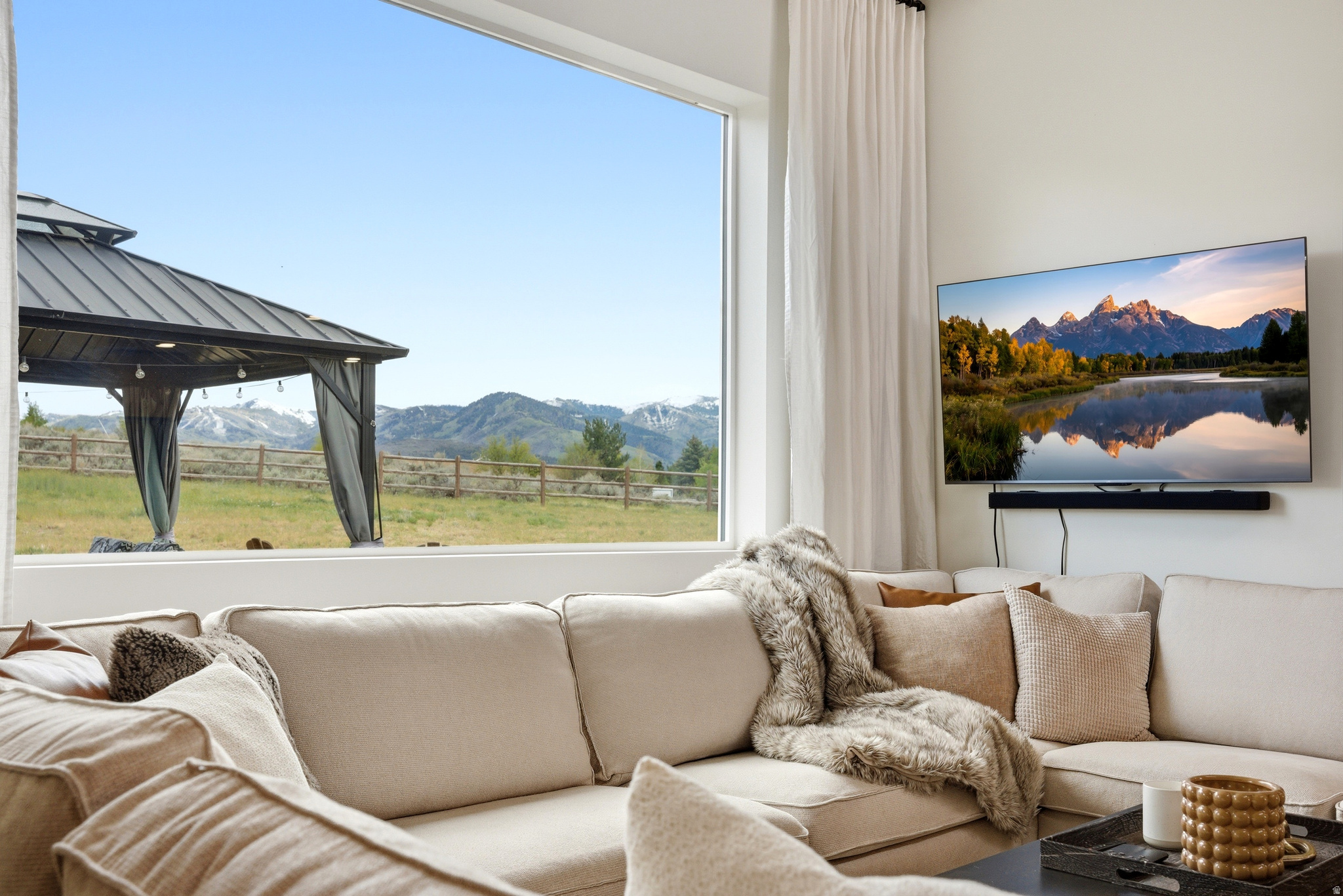 HIGHLAND ESTATES - Residential