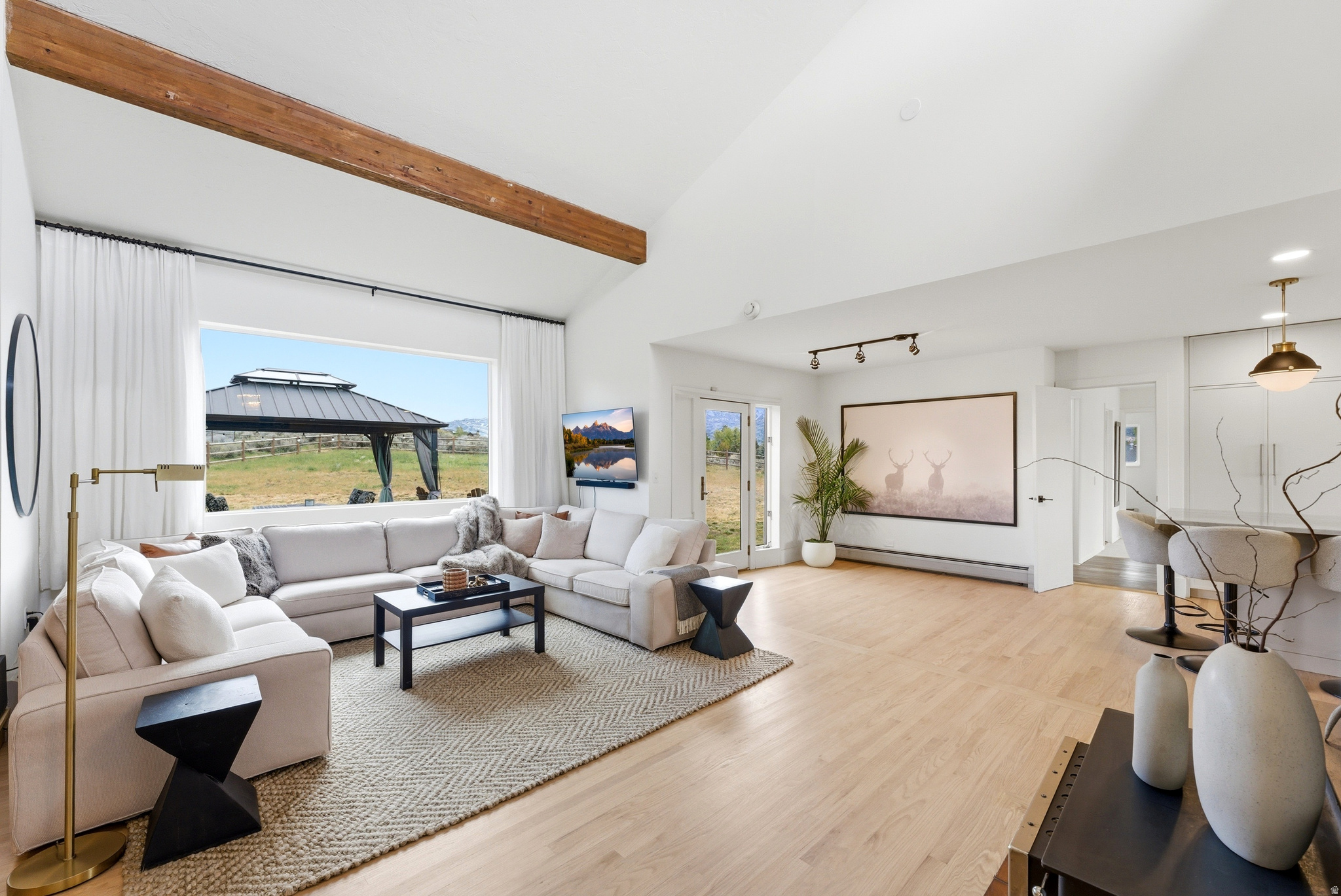 HIGHLAND ESTATES - Residential
