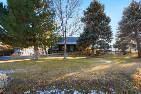 Photo of 5021 W 12400 S, Payson, UT 84651 (MLS # 2133740)