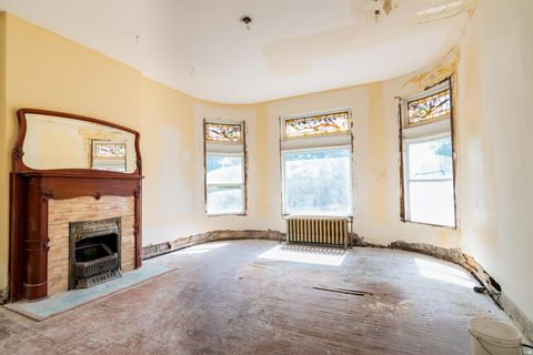 Tiny photo for 411 E 100 S, Salt Lake City, UT 84111 (MLS # 2130389)