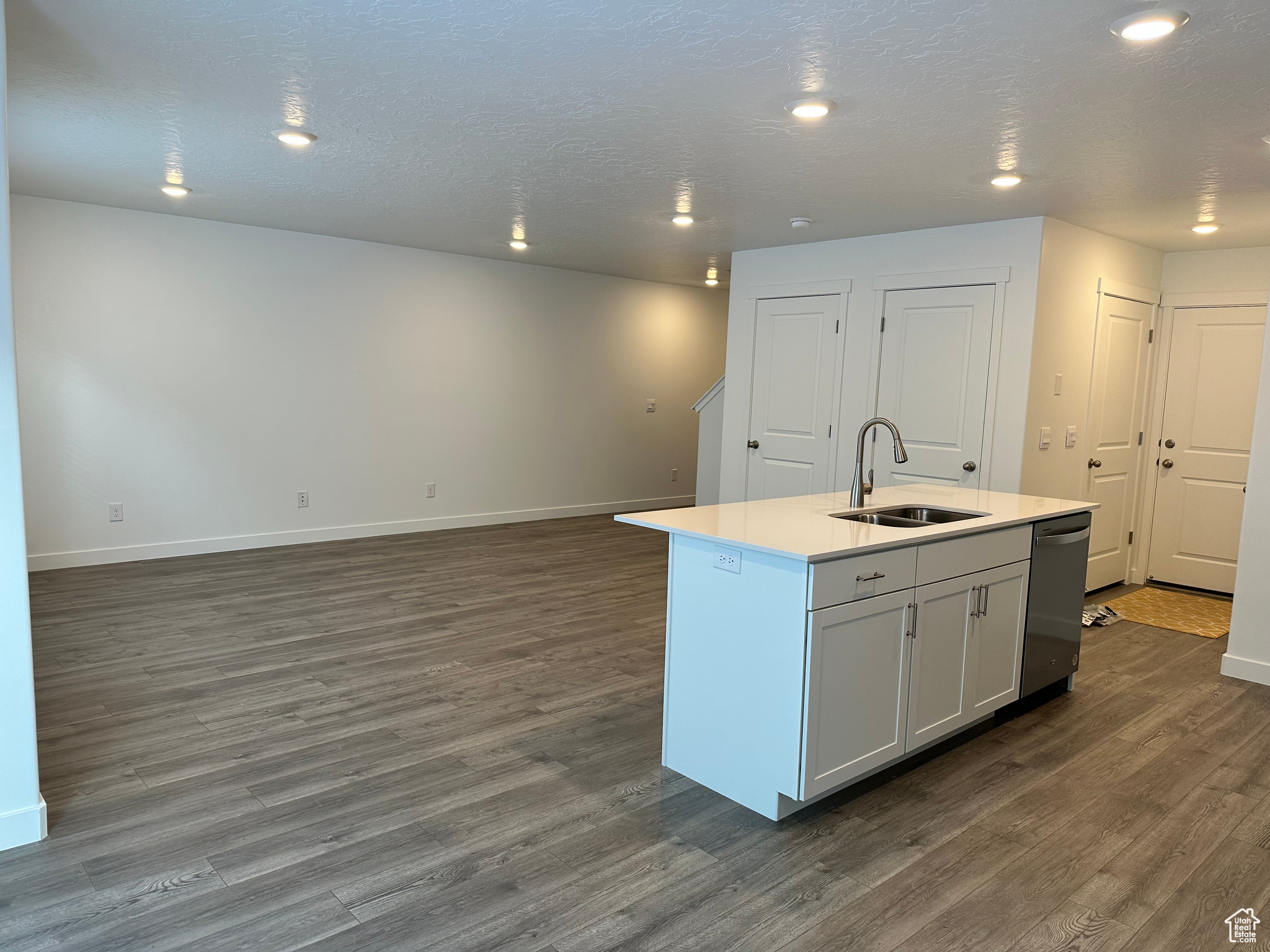 SUN SAGE MEADOWS - Residential