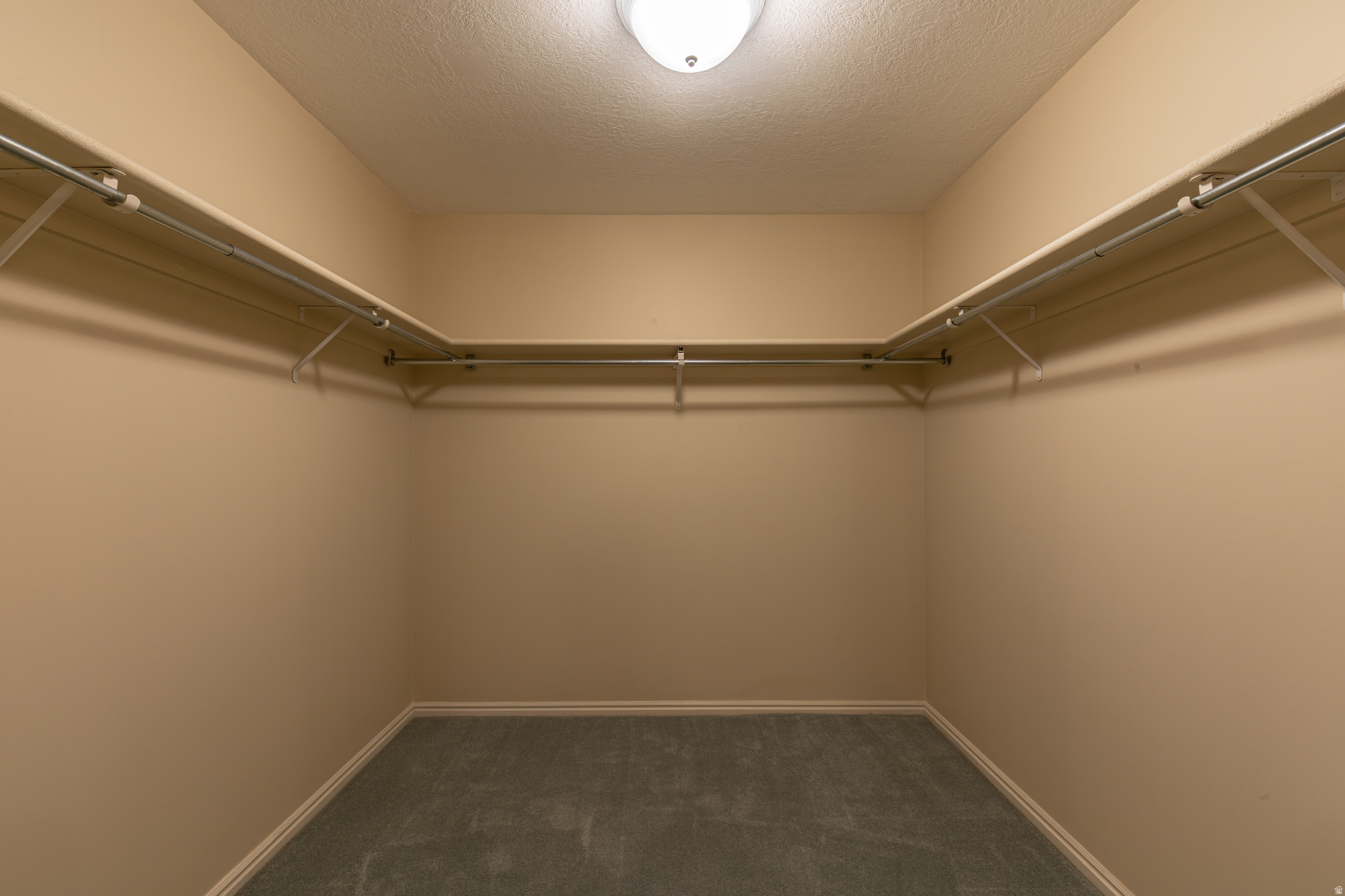 GOVERNOR'S PLAZA - Residential