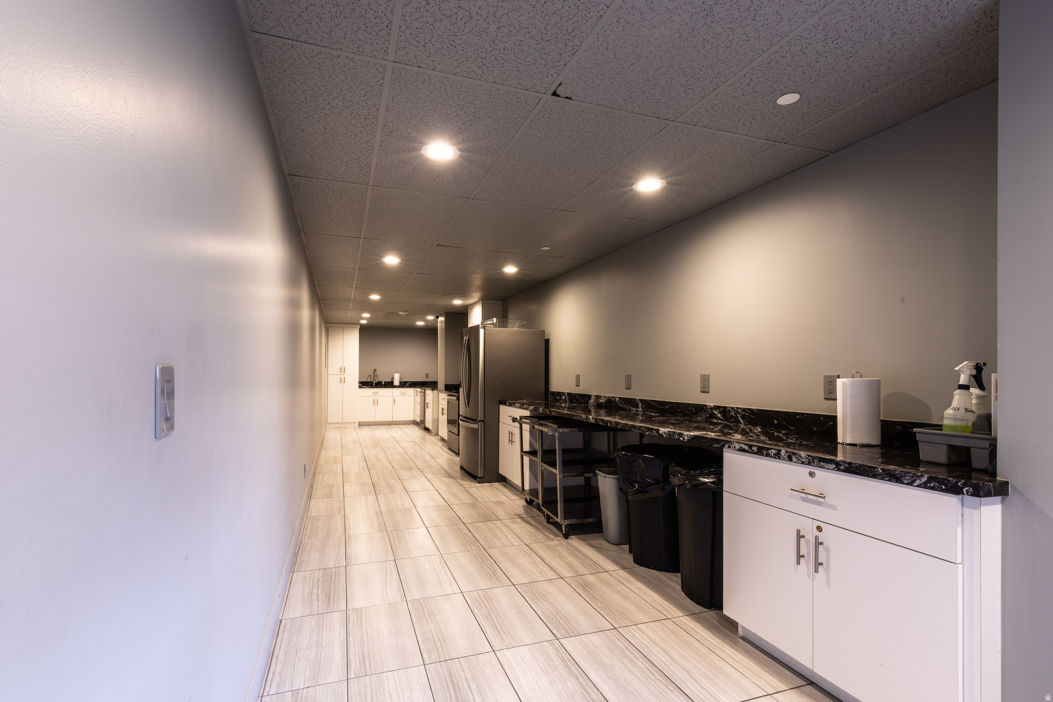 GOVERNOR'S PLAZA - Residential