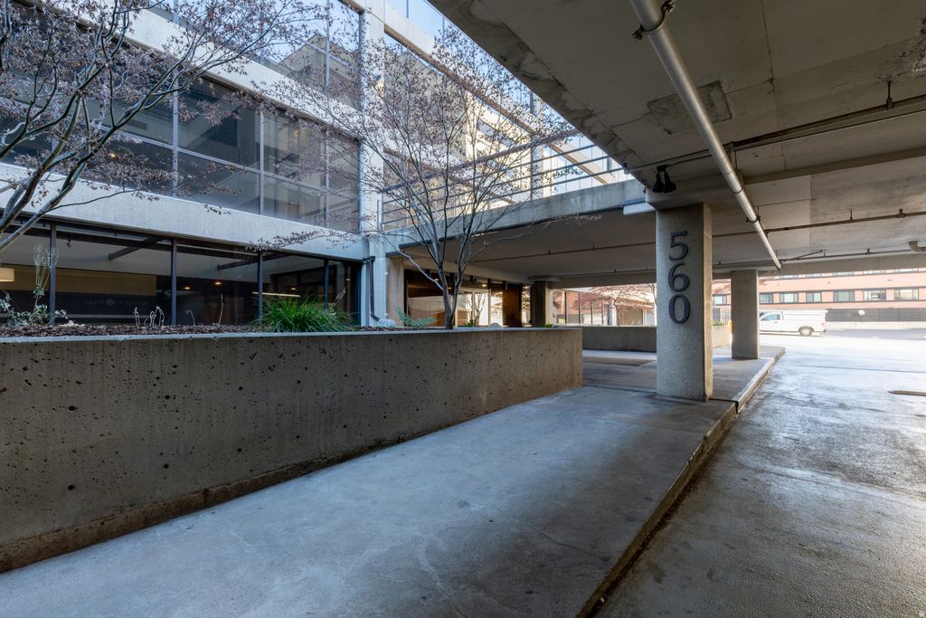 Photo of 560 E SOUTH TEMPLE #PL104, Salt Lake City, UT 84102 (MLS # 2135945)