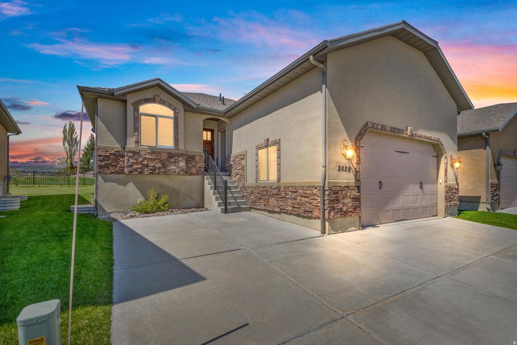Photo of 2029 S COTTAGE LN, Garden City, UT 84028 (MLS # 2145898)