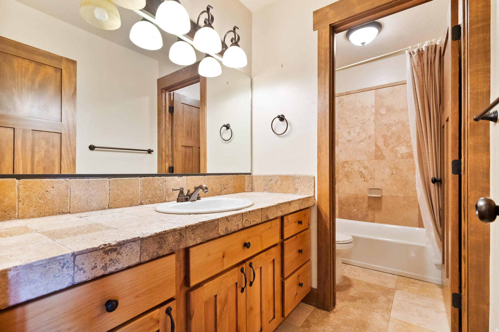 THE COTTAGES - Residential