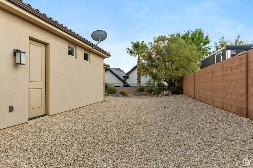 LAST SUN AT GREEN SPRINGS - Residential