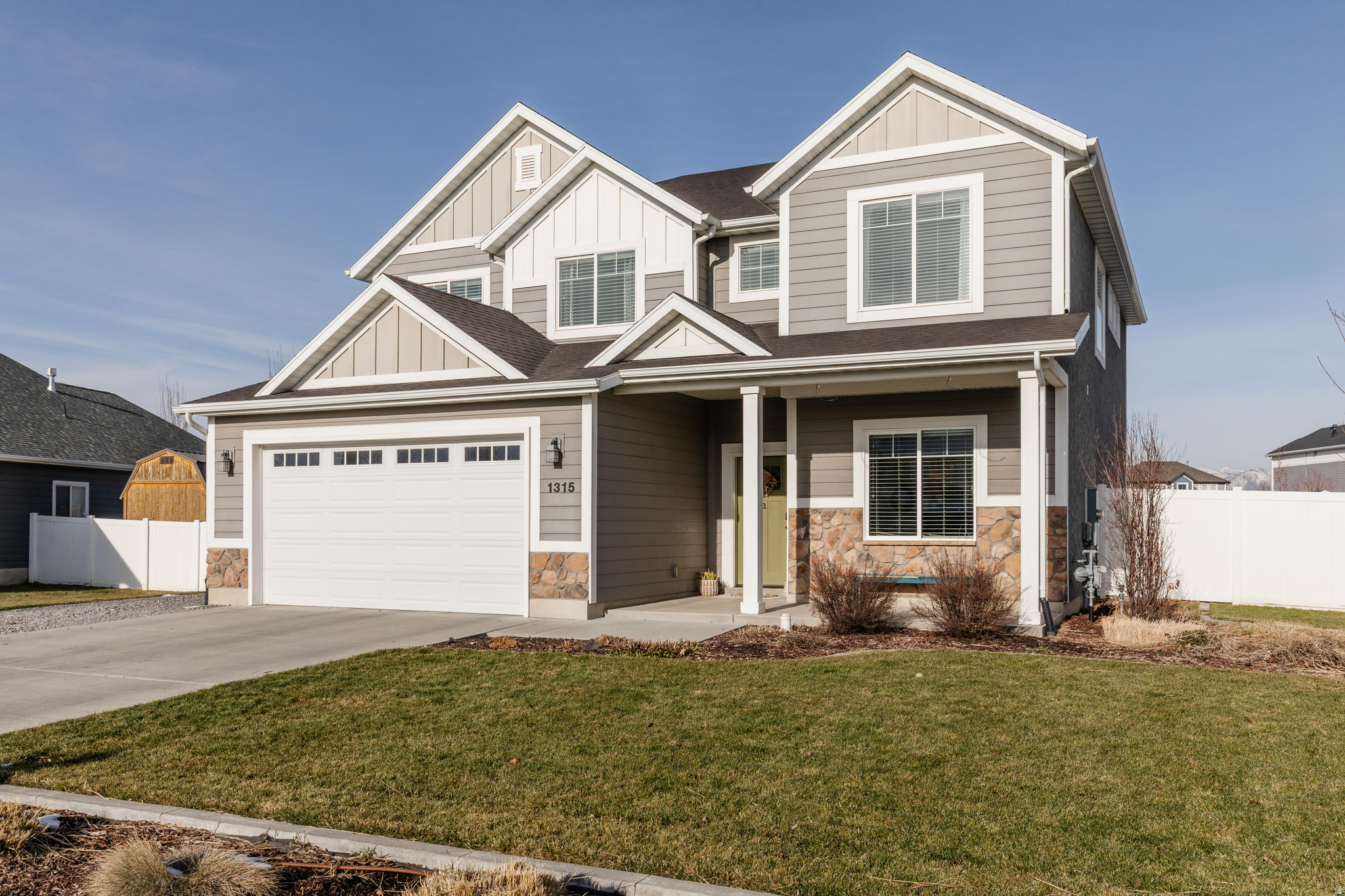 STONEBRIDGE - Residential