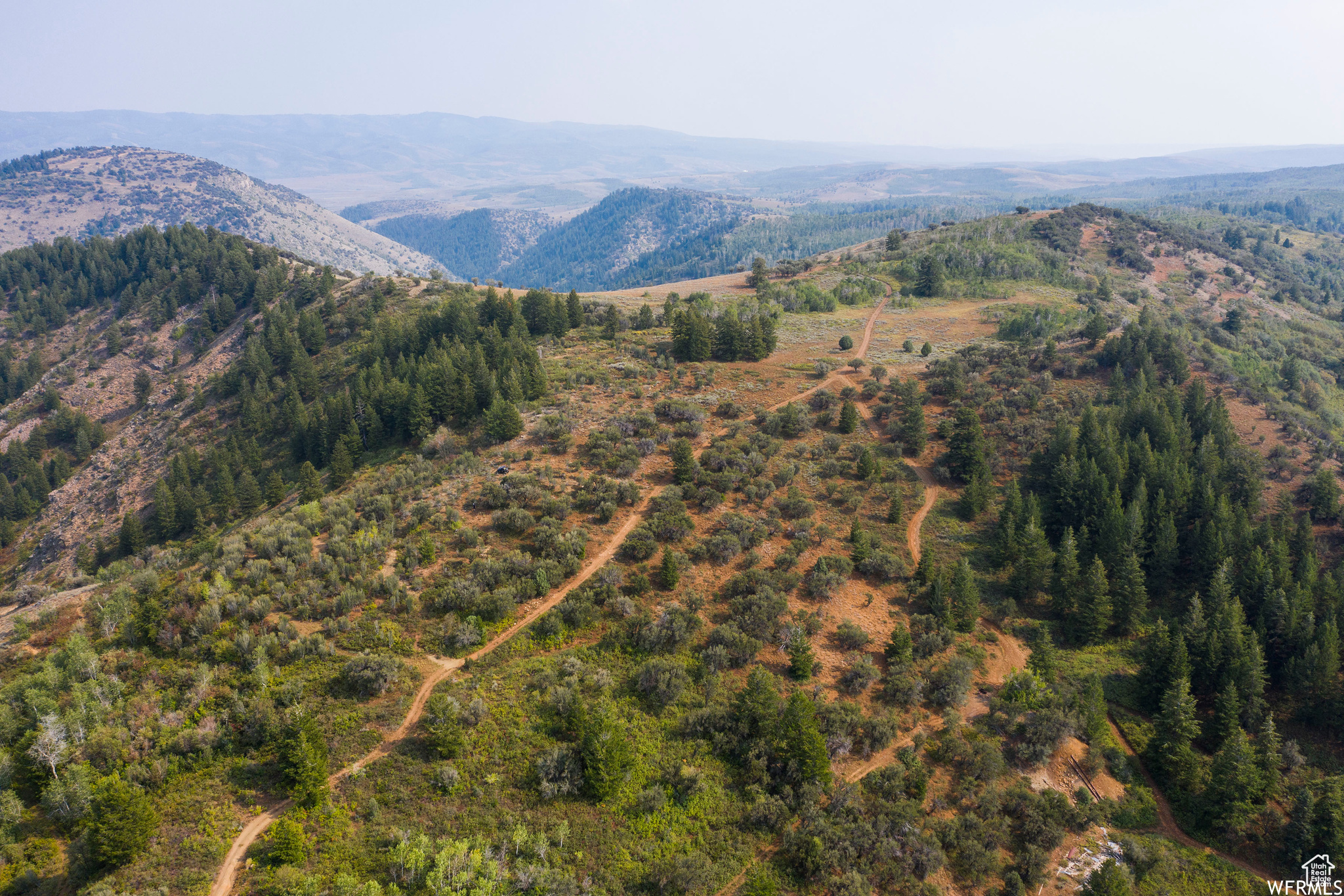 MINERAL POINT - Land