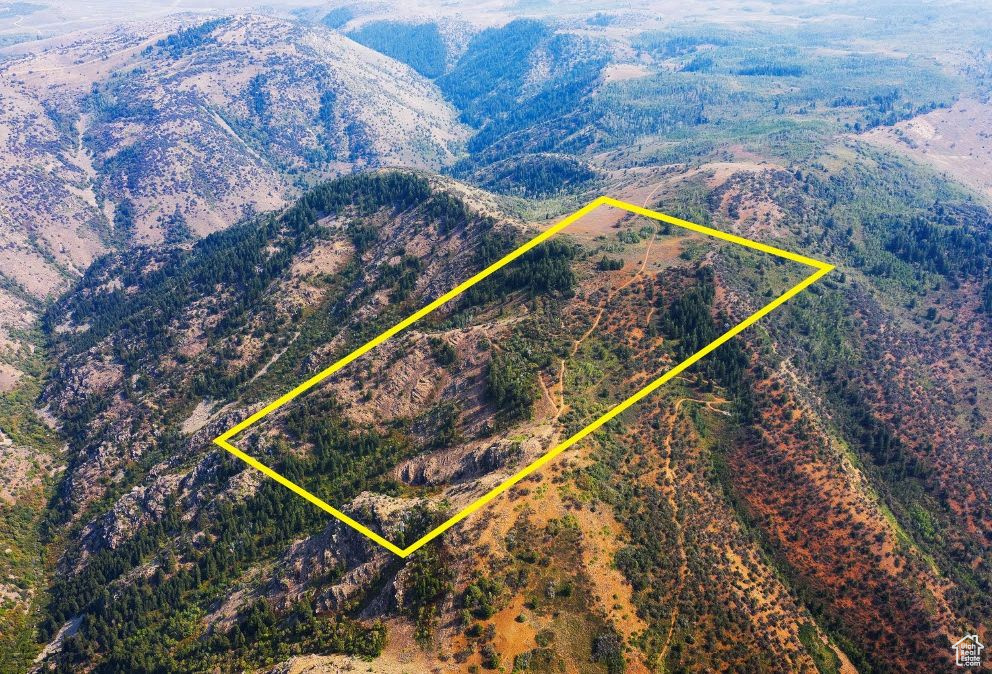 MINERAL POINT - Land