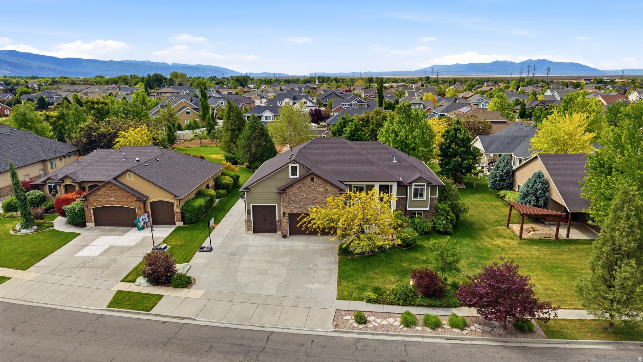 PHEASANT PLACE - Residential