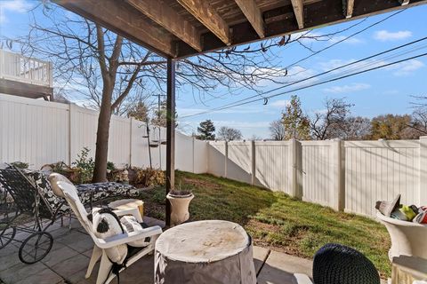 Tiny photo for 2064 S ORCHARD DR, Bountiful, UT 84010 (MLS # 2132482)