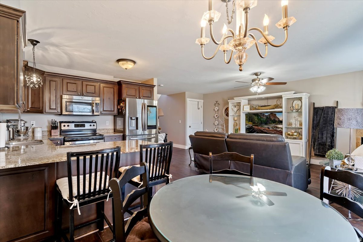 ORCHARD HOLLOW - Residential