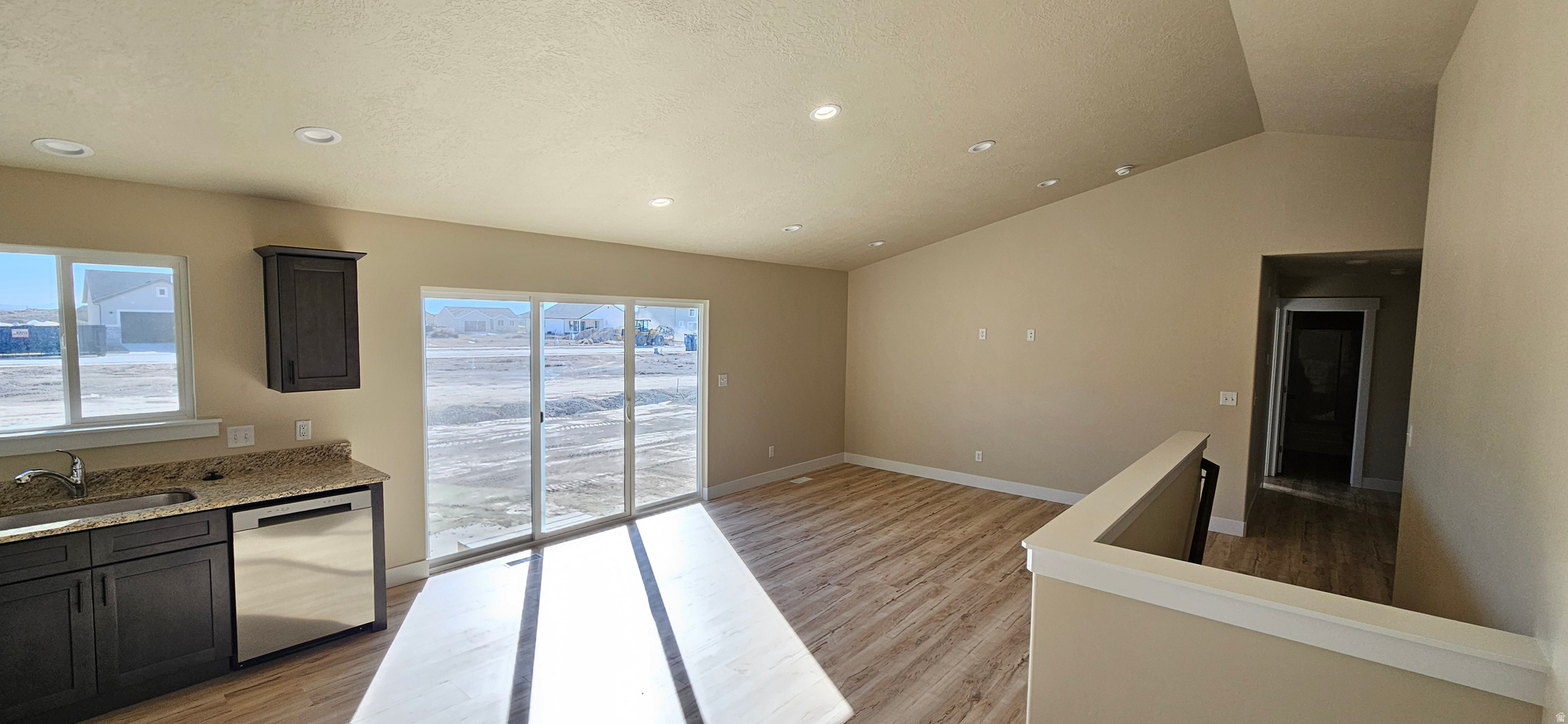 EAGLE POINT - Residential