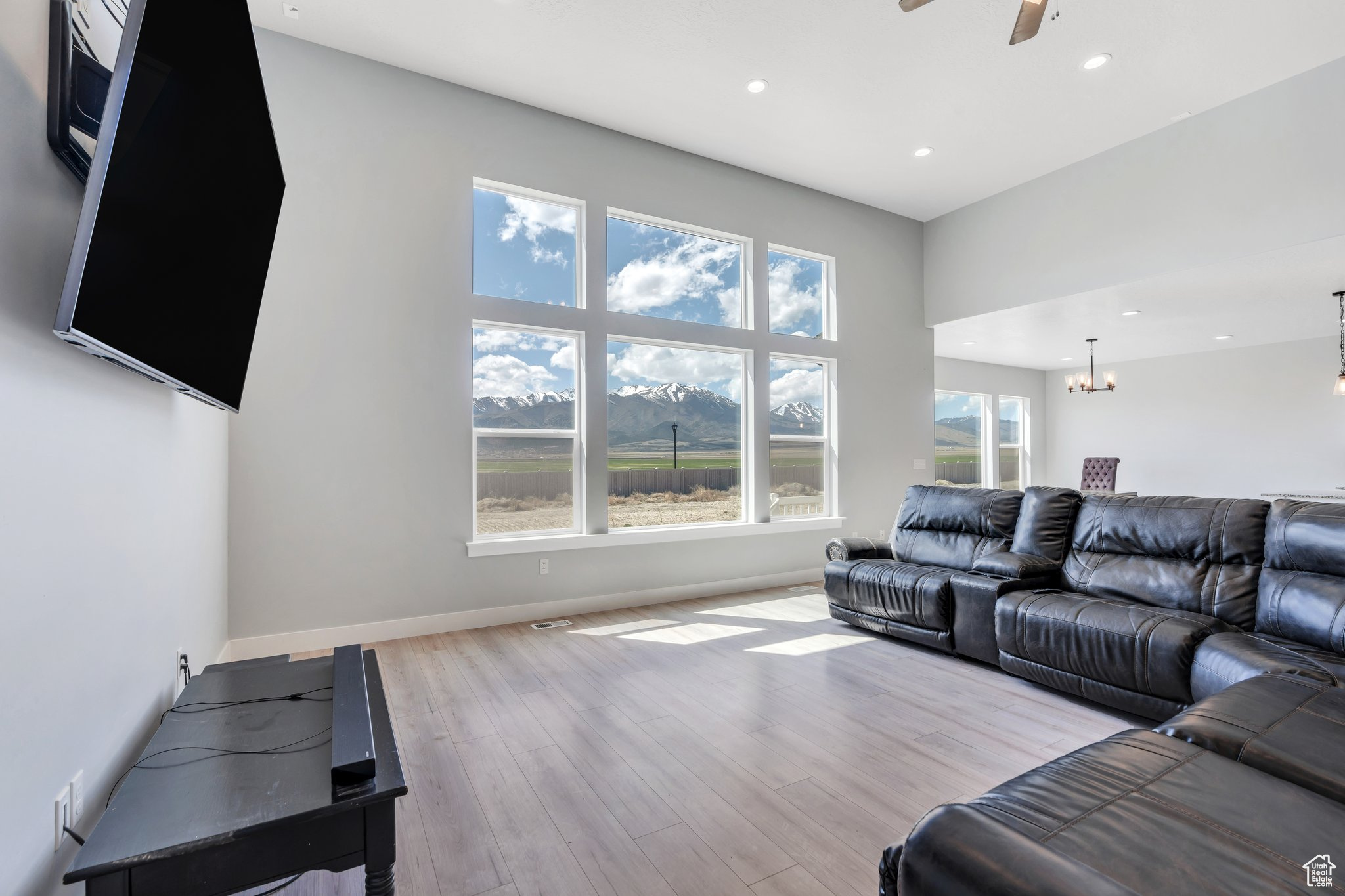 4867 N Canaan Peak Dr, Eagle Mountain, Utah image 12