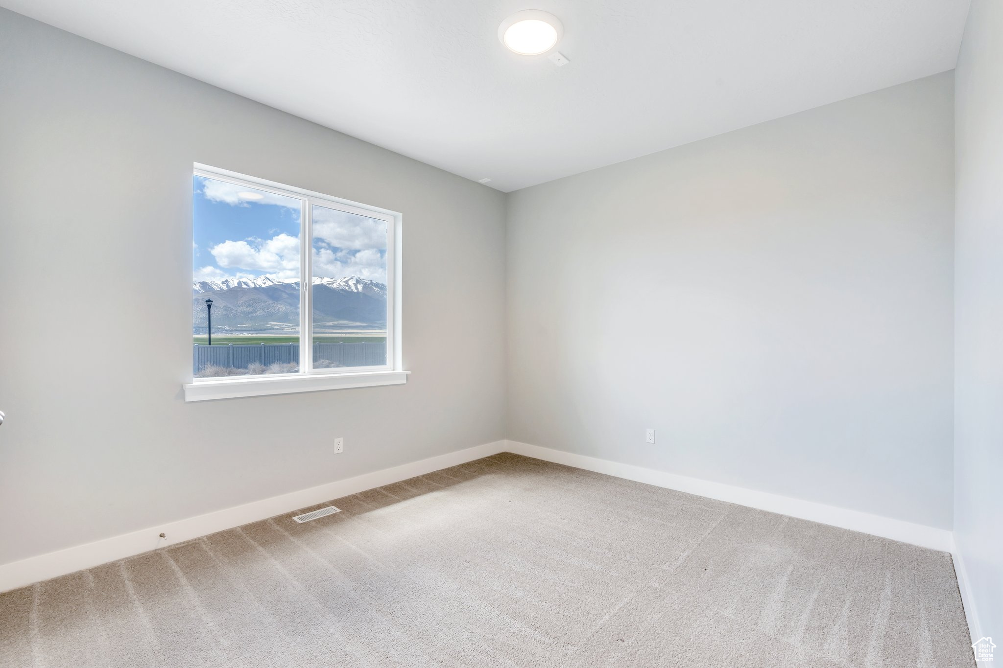 4867 N Canaan Peak Dr, Eagle Mountain, Utah image 25