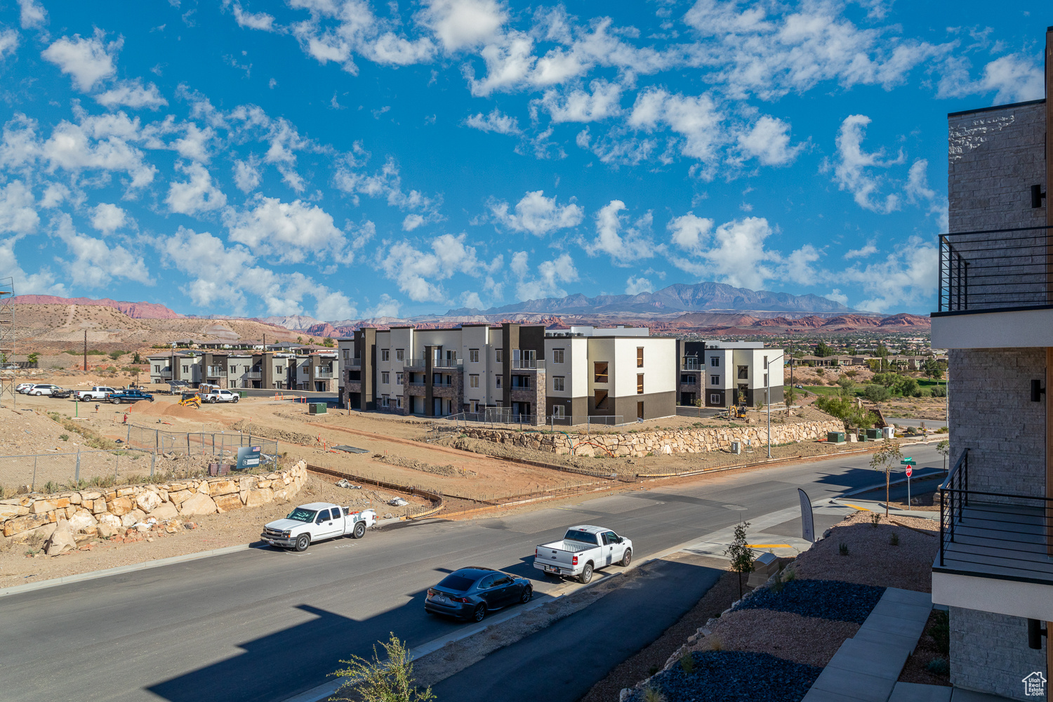 BECCO CREEK TOWNHOMES AT DIVARIO - Residential